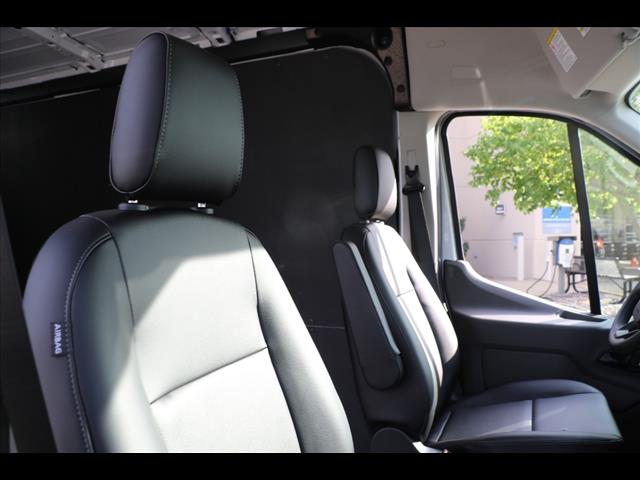 2025 Ford Transit 250