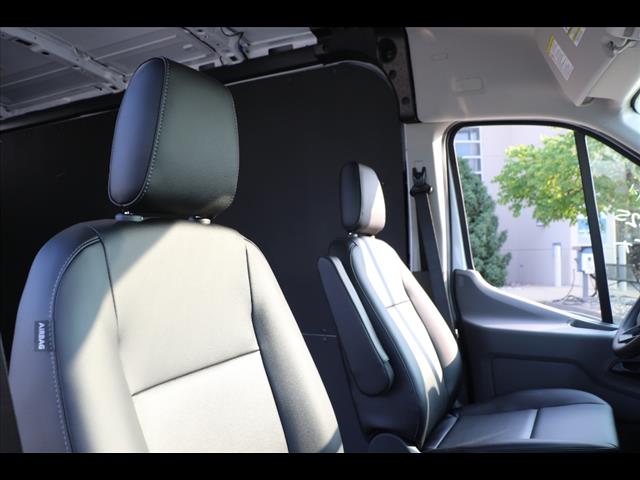 2025 Ford Transit 250
