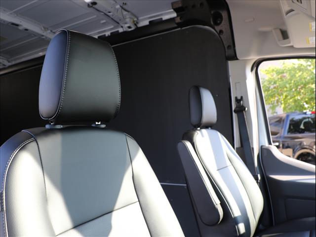 2025 Ford Transit 250