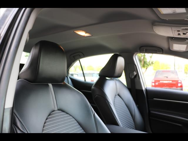 2023 Toyota Camry Hybrid SE