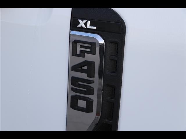 2025 Ford F-450 Super Duty XL