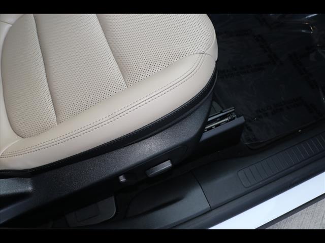 2021 Ford Escape Hybrid Titanium