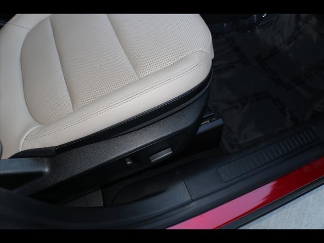 2022 Ford Escape Hybrid Titanium Hybrid