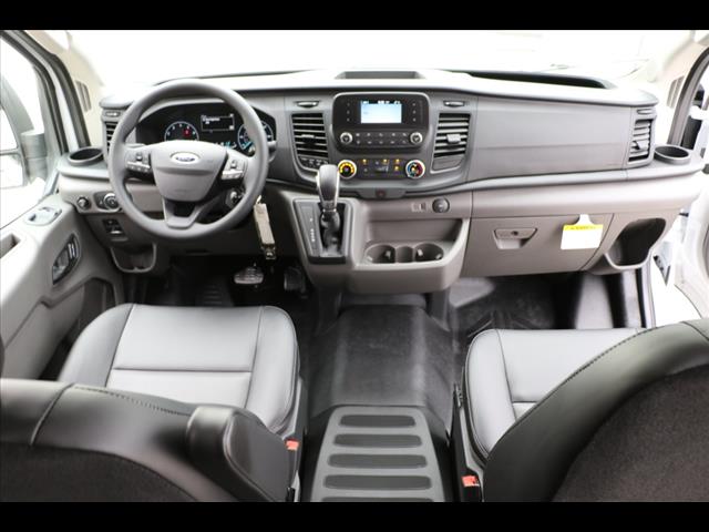2025 Ford Transit Base