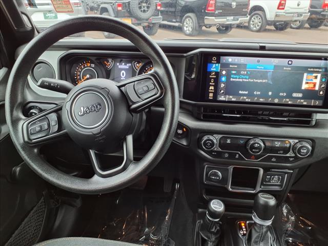 2024 Jeep Gladiator Sport