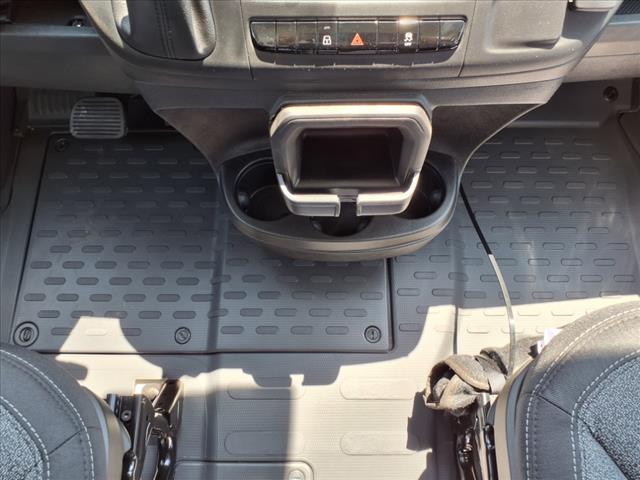 2025 RAM ProMaster Low Roof