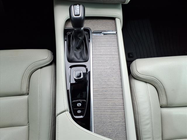 2022 Volvo XC90 T6 Inscription