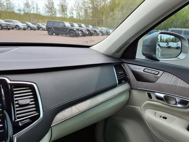 2022 Volvo XC90 T6 Inscription
