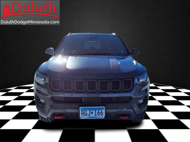 https://cdn.getauto.com/photos/8/164248/4c/3C4NJDDN0RT147046-4c.jpg