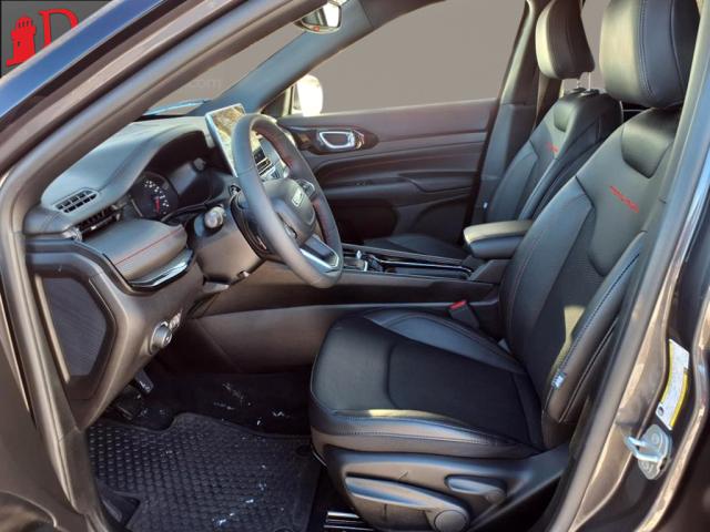 https://cdn.getauto.com/photos/8/164248/5c/3C4NJDDN0RT147046-5c.jpg