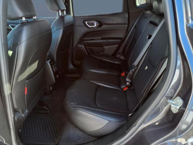 https://cdn.getauto.com/photos/8/164248/6c/3C4NJDDN0RT147046-6c.jpg