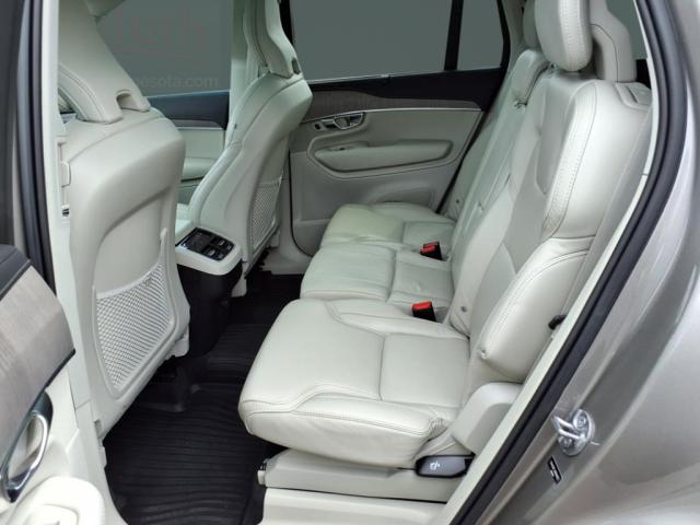 2022 Volvo XC90 T6 Inscription