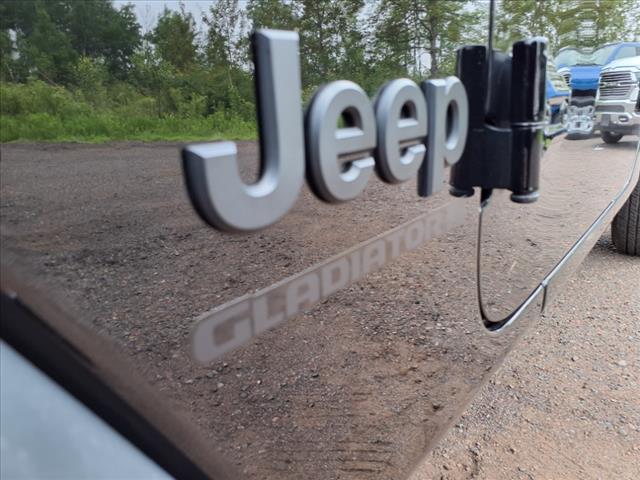 2024 Jeep Gladiator Sport