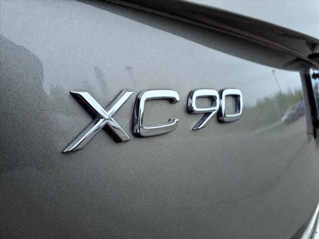 2022 Volvo XC90 T6 Inscription