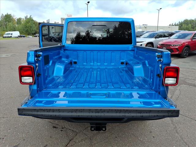 2025 Jeep Gladiator High Tide