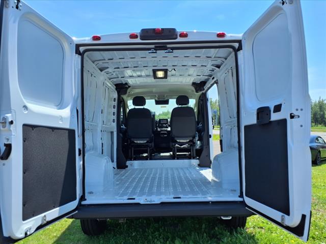 2025 RAM ProMaster Low Roof