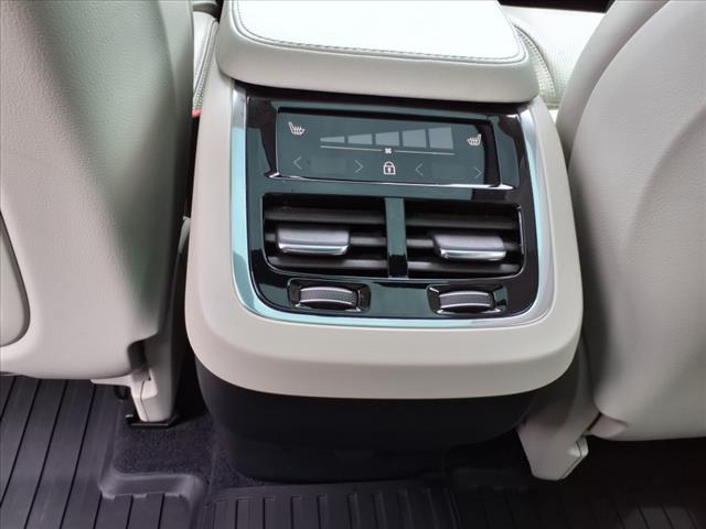 2022 Volvo XC90 T6 Inscription