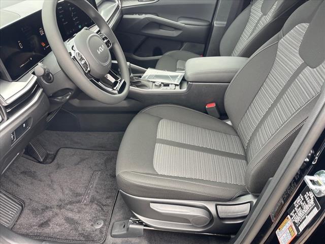2025 Kia Sorento LX