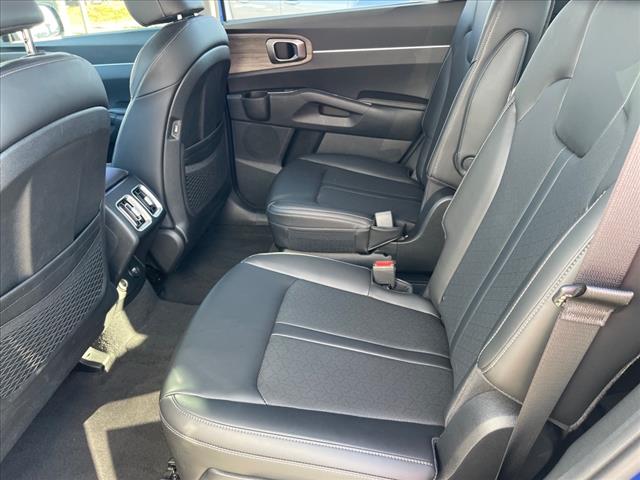 2023 Kia Sorento EX