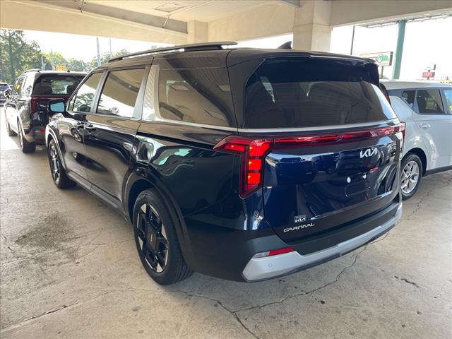 2025 Kia Carnival EX