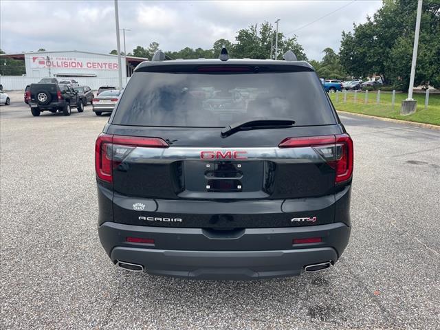 2022 GMC Acadia AT4