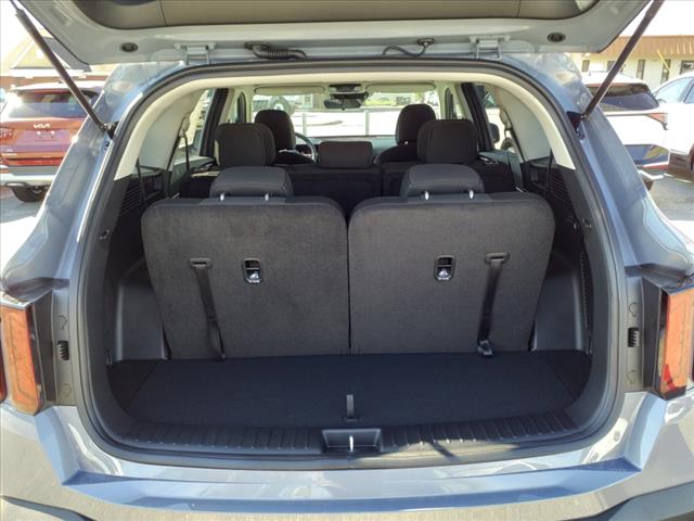 2025 Kia Sorento LX