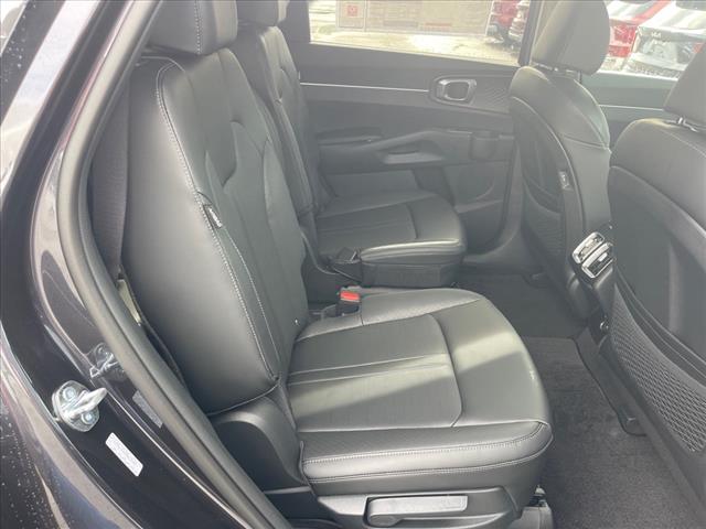 2025 Kia Sorento EX