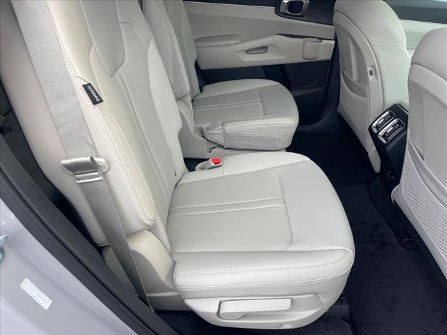 2025 Kia Sorento EX