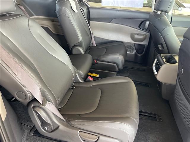 2025 Kia Carnival EX