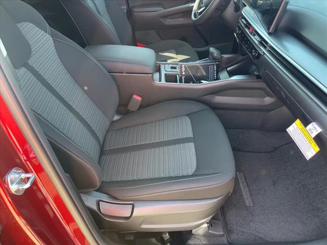 2025 Kia Sorento LX
