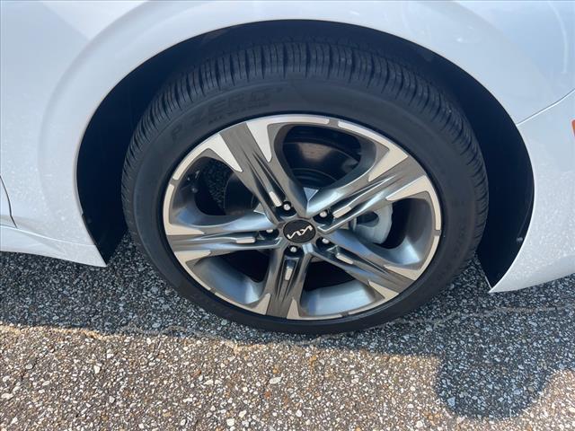 2024 Kia K5 EX