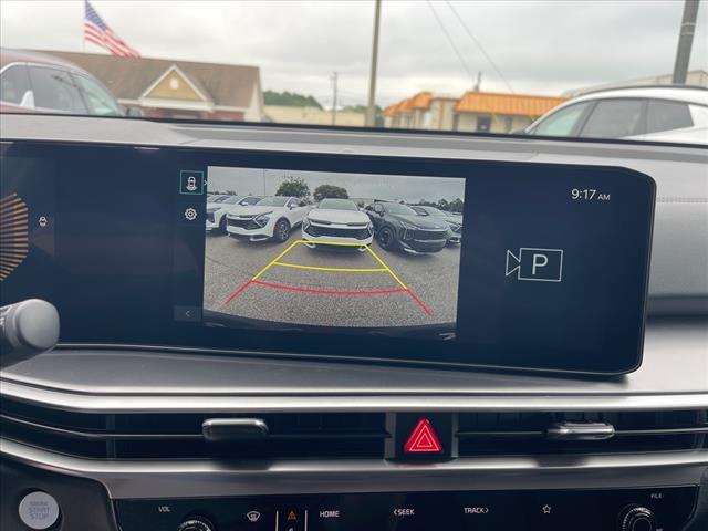 2025 Kia Sorento LX