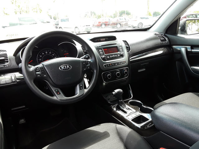 2014 Kia Sorento LX - Photo 10