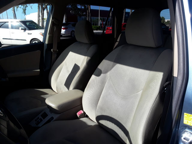 2010 Toyota RAV4 Base - Photo 11
