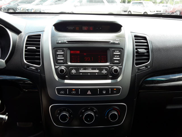 2014 Kia Sorento LX - Photo 13