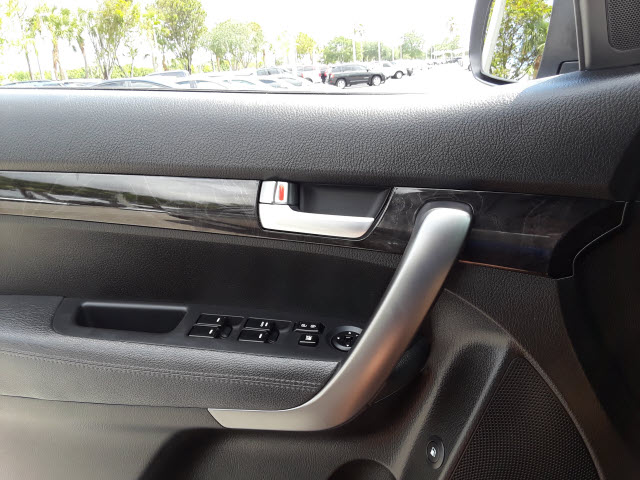 2014 Kia Sorento LX - Photo 15