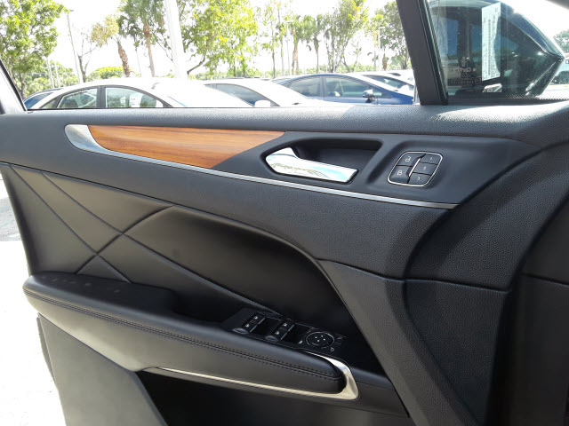 2017 Lincoln MKC Reserve - Photo 16