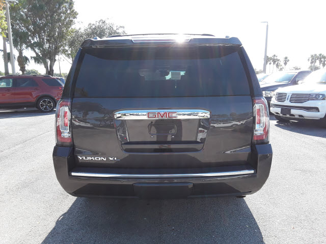 2015 GMC Yukon XL Denali - Photo 8