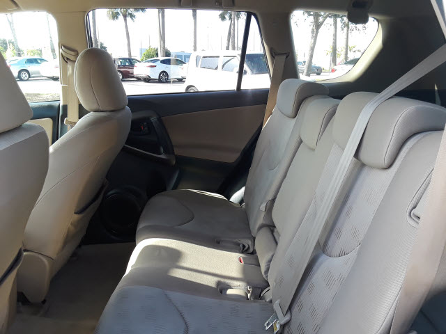 2010 Toyota RAV4 Base - Photo 9