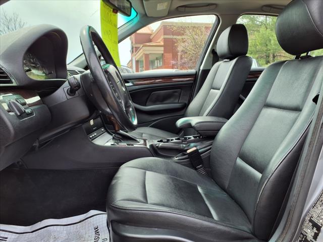 2004 BMW 3 Series 325xi