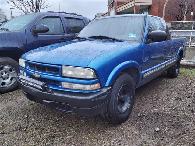 Preowned 2000 Chevrolet S-10 Pickup Base for sale by Mc Darby Motors Corporation in Roselle, NJ