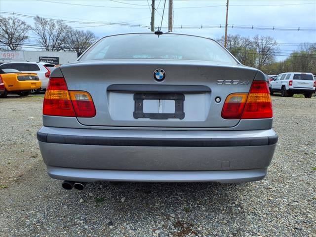 2004 BMW 3 Series 325xi