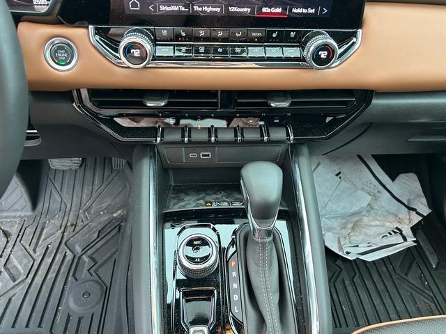 2025 GMC Canyon AT4