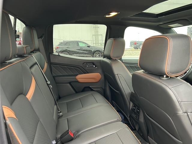 2025 GMC Canyon AT4