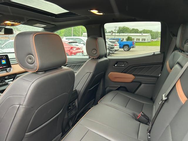 2025 GMC Canyon AT4