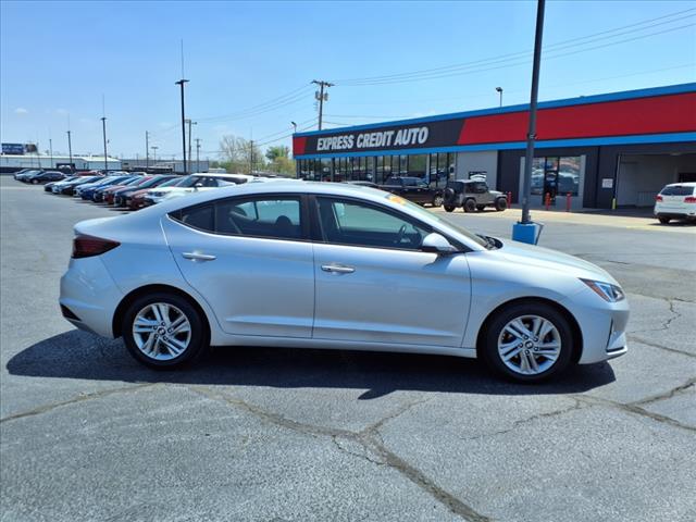 2019 Hyundai ELANTRA 