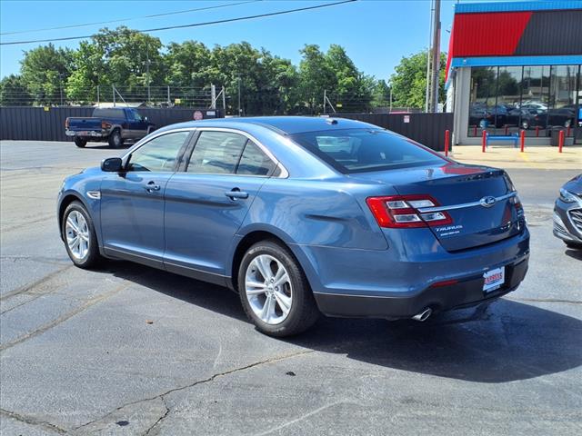 2018 Ford Taurus 