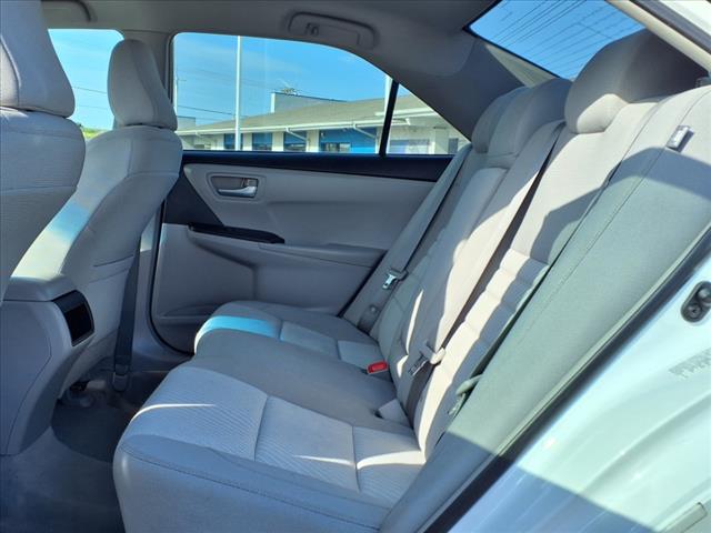 2016 Toyota Camry LE