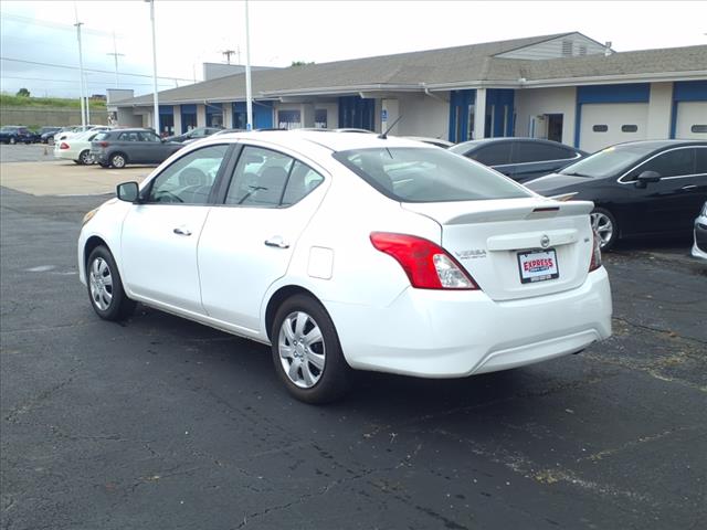 2019 Nissan Versa SV