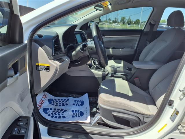 2017 Hyundai ELANTRA 